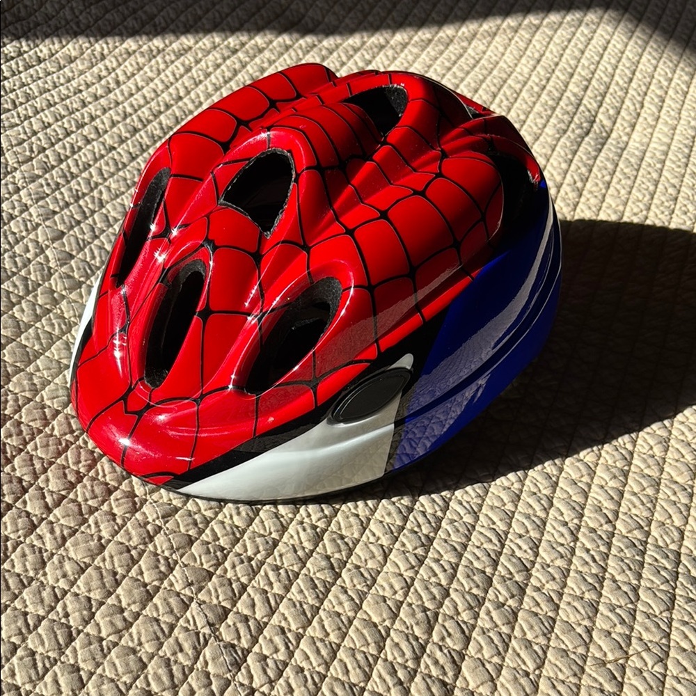 Red Spider-Man Kids Helmet Size S